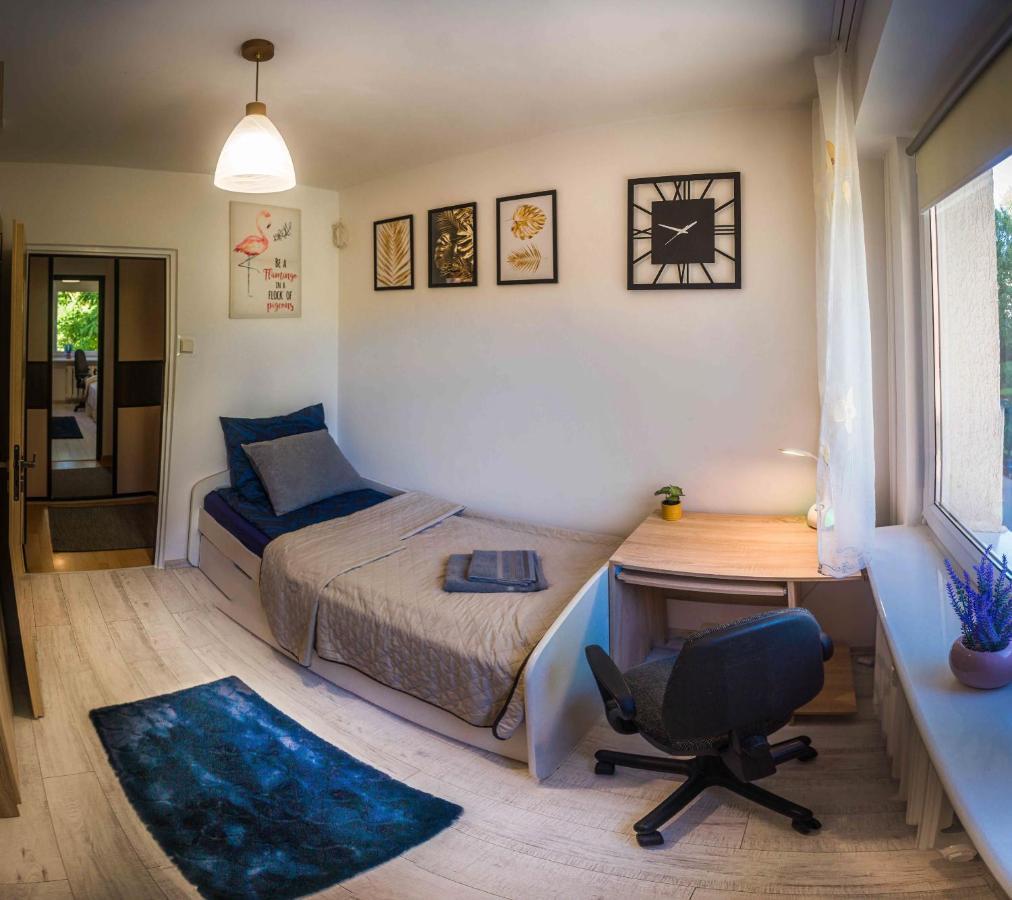 Appartement Komfortowy Apartament Seven Niedaleko Centrum à Olsztyn  Extérieur photo